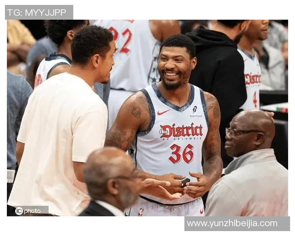 马库斯斯马特的篮球之路与成长历程解析